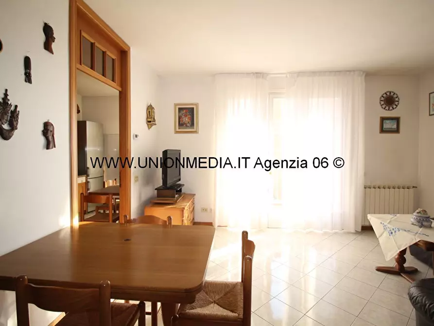 Immagine 10 di Appartamento in vendita  a Ameglia