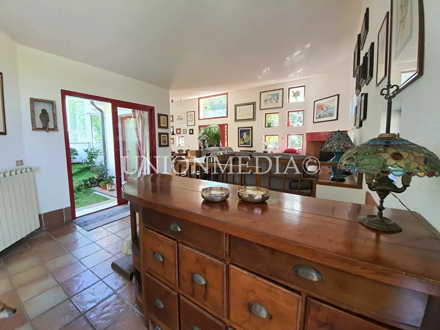 Immagine 21 di Villa in vendita  a Sarzana