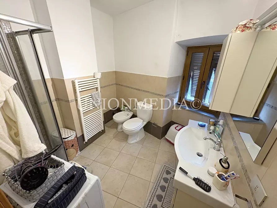 Immagine 12 di Appartamento in vendita  in Via Roma a Santo Stefano Di Magra