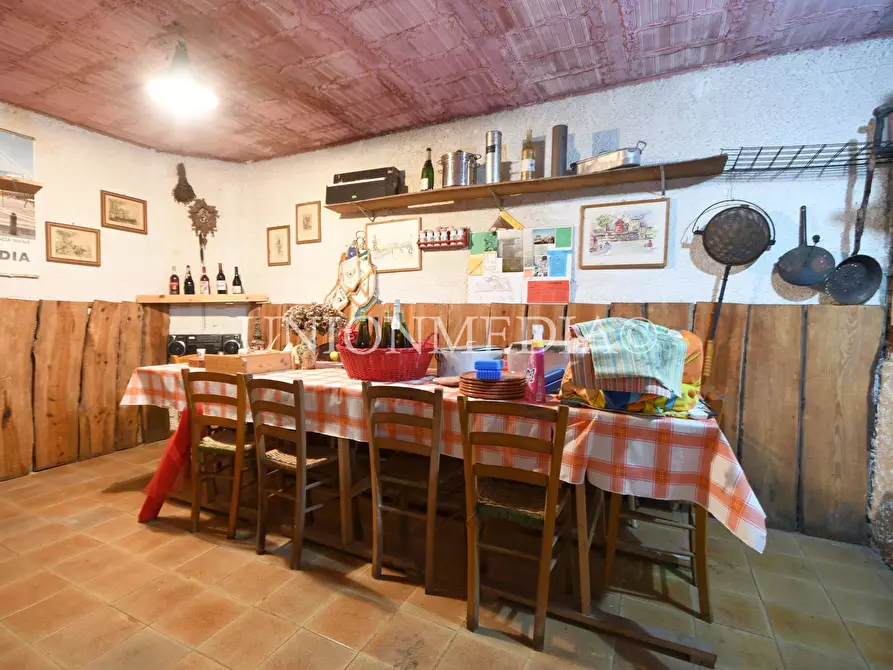 Immagine 26 di Casa indipendente in vendita  a Comano