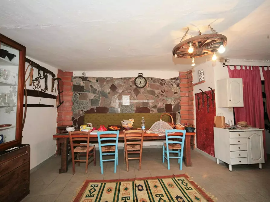 Immagine 22 di Casa indipendente in vendita  a Sarzana