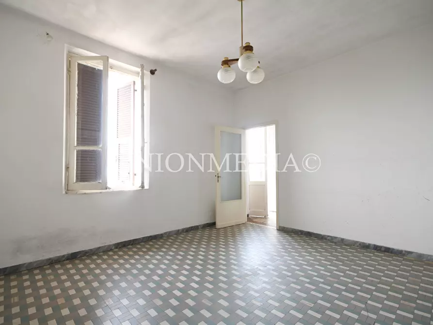 Immagine 37 di Appartamento in vendita  in Via Matteotti 8 a Vezzano Ligure