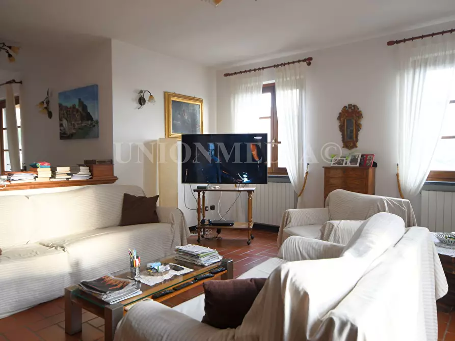 Immagine 13 di Villa in vendita  in Via caniparola a Fosdinovo