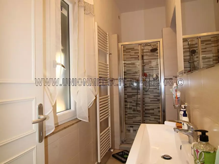 Immagine 21 di Appartamento in vendita  a Sarzana