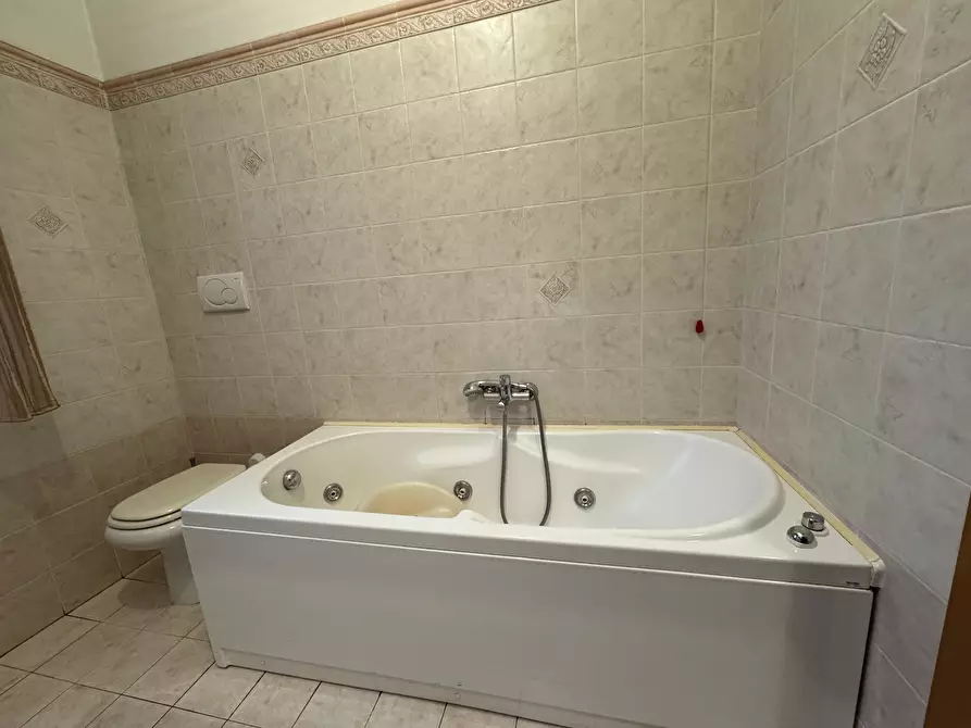 Immagine 29 di Trilocale in vendita  in Via Pennabilli 3 a Rimini