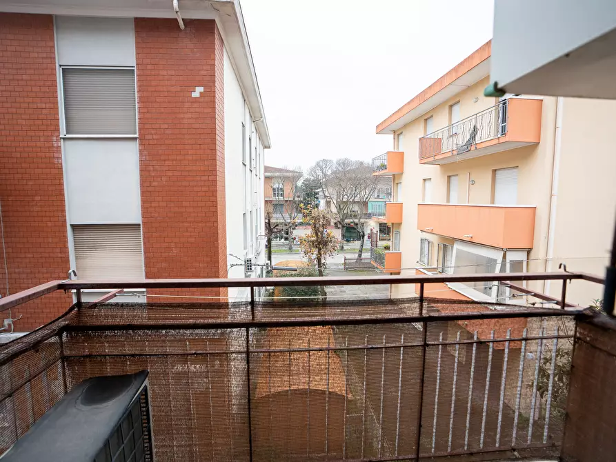 Immagine 15 di Trilocale in vendita  in Via Vega 51 a Rimini