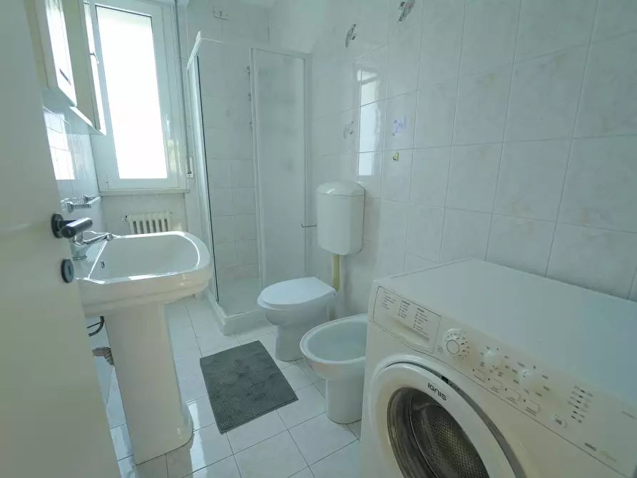 Immagine 27 di Trilocale in vendita  in Via Raffaele Marvelli 9 a Rimini