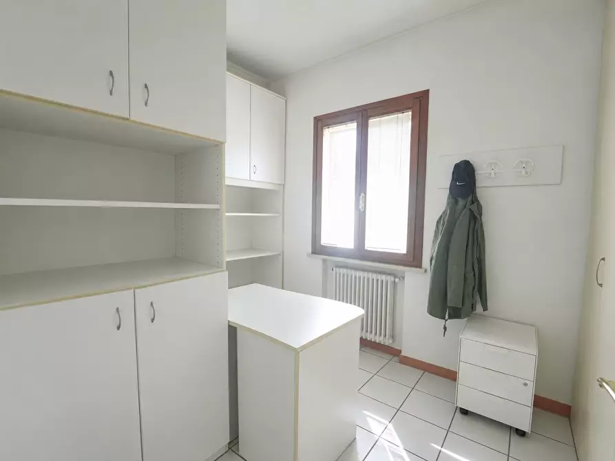 Immagine 17 di Villa in vendita  in Via Laerte Rolfini a Rimini