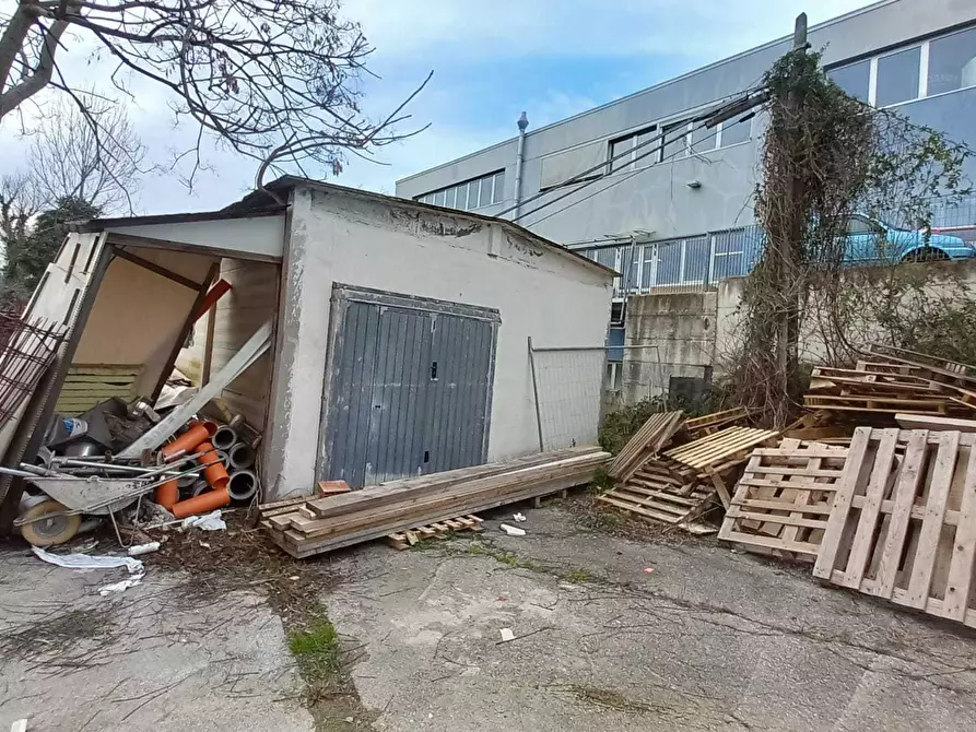 Immagine 23 di Attività commerciale in affitto  in Via Ausa 46 a Rimini