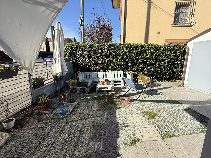 Immagine 11 di Villetta a schiera in vendita  in Via Vecchia Marecchia 199 a Santarcangelo Di Romagna