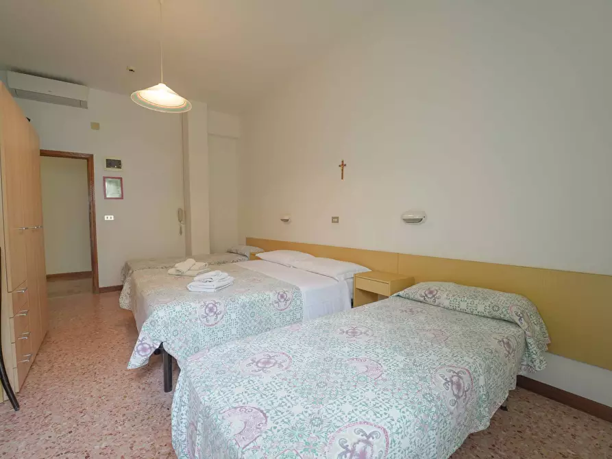 Immagine 17 di Palazzo in vendita  in Via Publio Virgilio Marone a Bellaria-Igea Marina