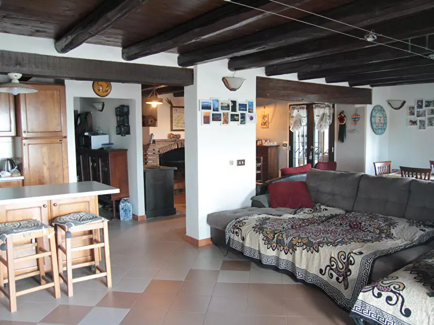 Immagine 21 di Villa in vendita  in Via Tomassini 18 a Borghi