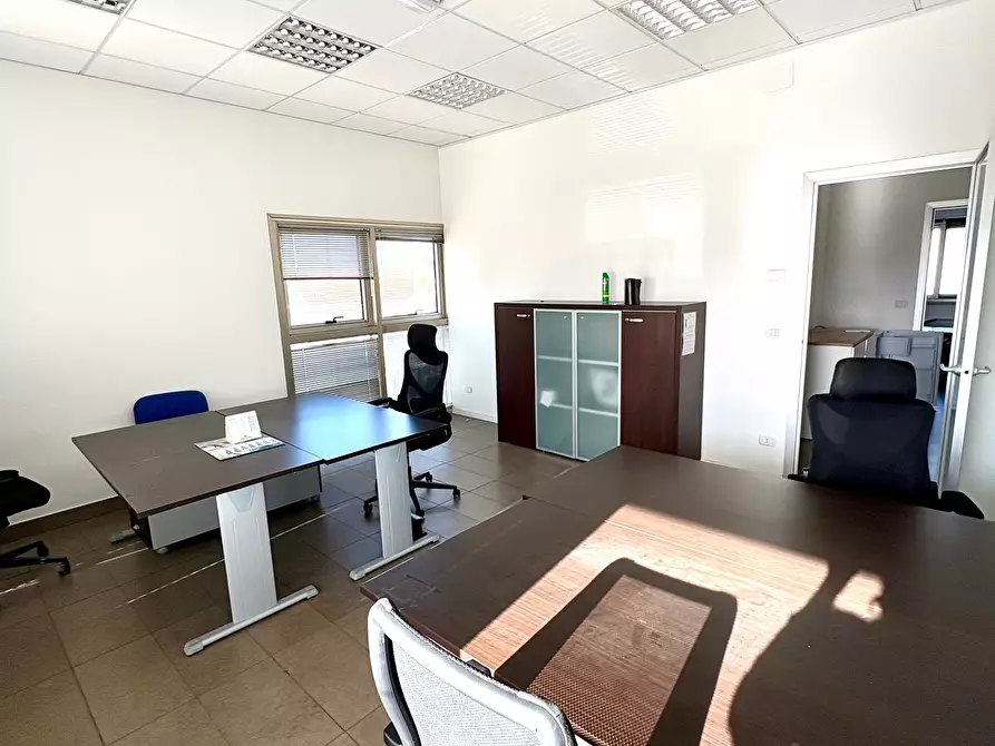Immagine 14 di Ufficio in vendita  in Via Enrico Mattei 9 a Savignano Sul Rubicone