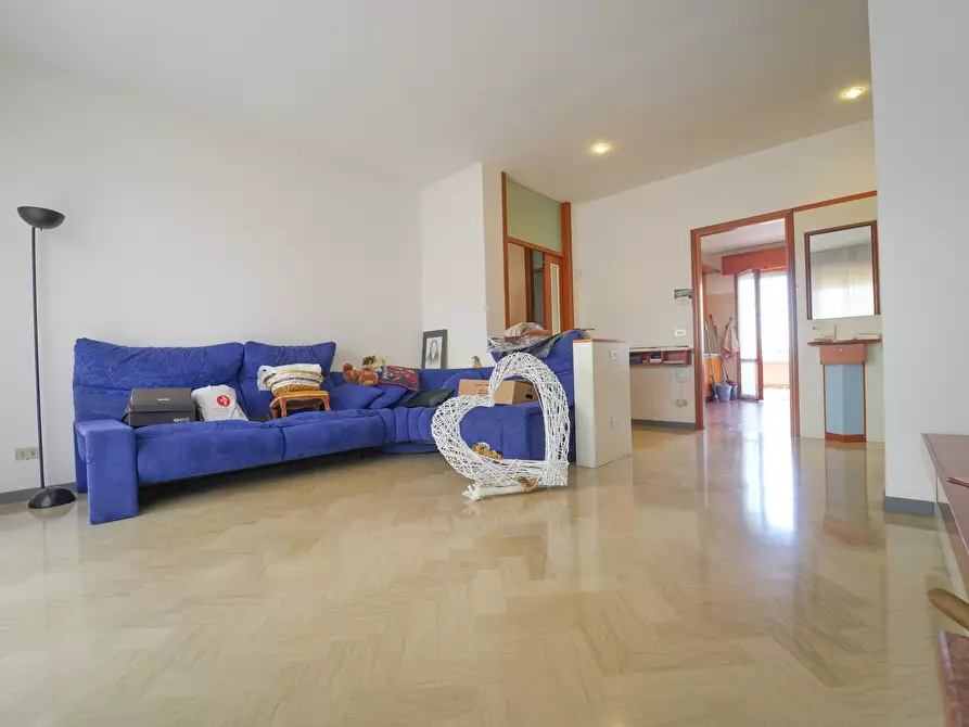 Immagine 22 di Pentalocale in vendita  in Via Busca 115 a Santarcangelo Di Romagna