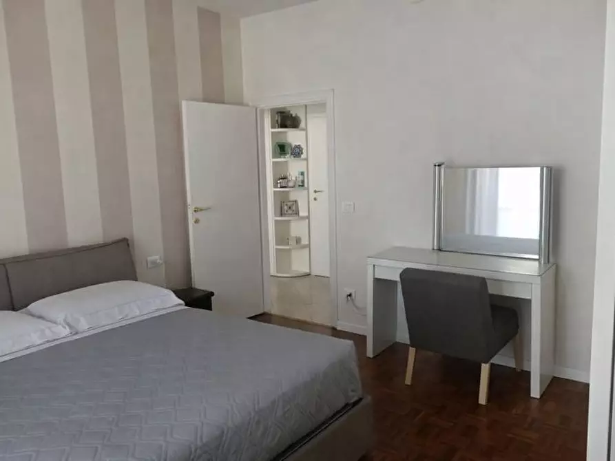 Immagine 3 di Quadrilocale in vendita  a Rimini