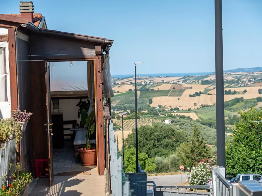 Immagine 42 di Trilocale in vendita  in Via Ugo Foscolo 87 a Montescudo-Monte Colombo