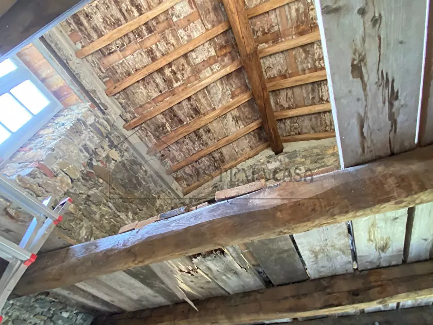 Immagine 13 di Terratetto in vendita  in Via Vallacara 3 a Fosdinovo