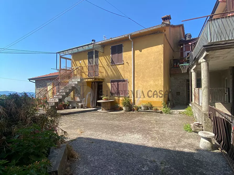 Immagine 46 di Porzione di casa in vendita  in Via Stazione 25 a Follo