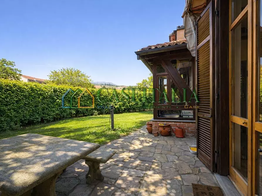 Immagine 5 di Villa in vendita  in Piazza Stazione 2 a Rosta