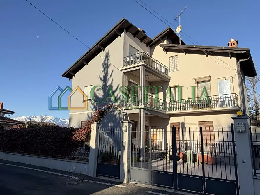 Immagine 1 di Trilocale in vendita  in Via Barrera 8 a Rosta