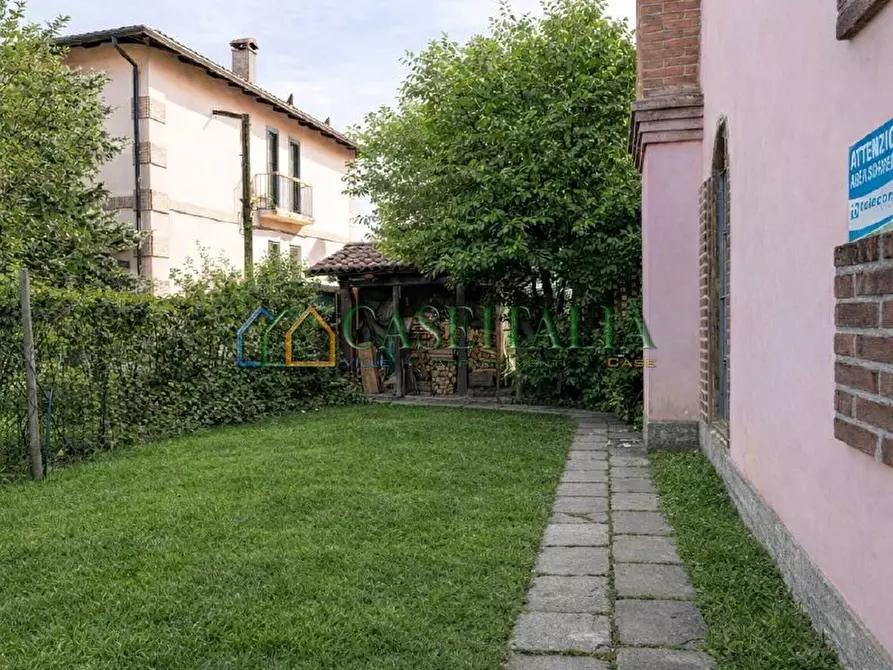 Immagine 40 di Villa in vendita  in Piazza Stazione 2 a Rosta