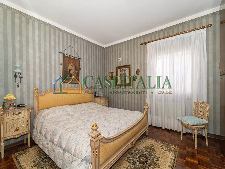 Immagine 27 di Villa in vendita  in Piazza Stazione 2 a Rosta