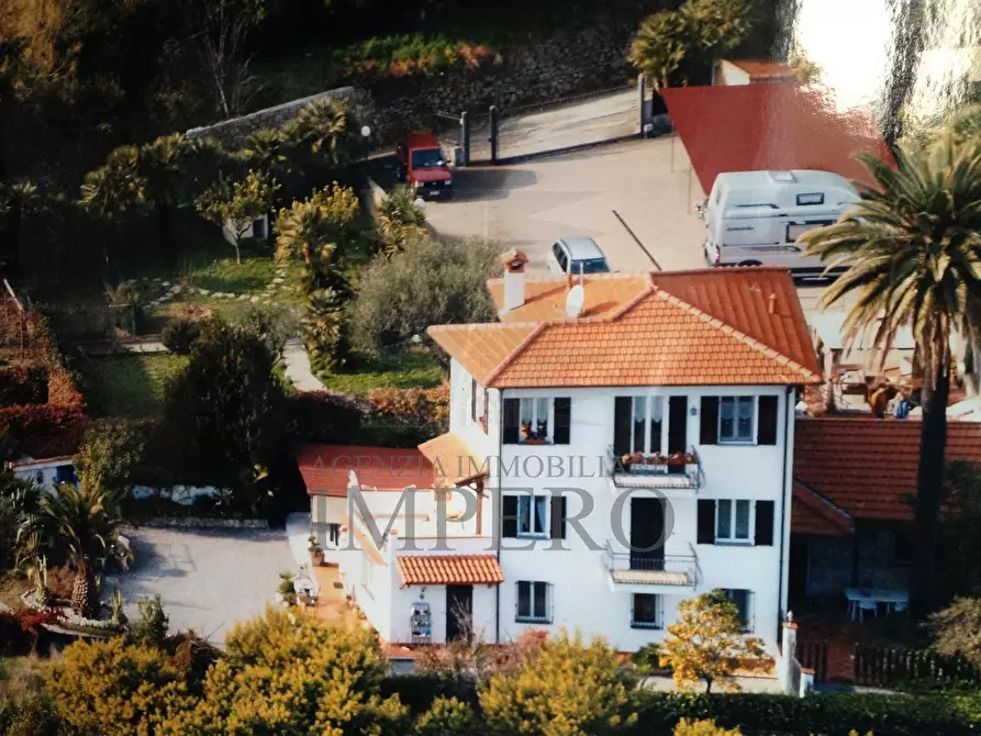 Immagine 45 di Villa in vendita  in Via Alba 45 a Bordighera