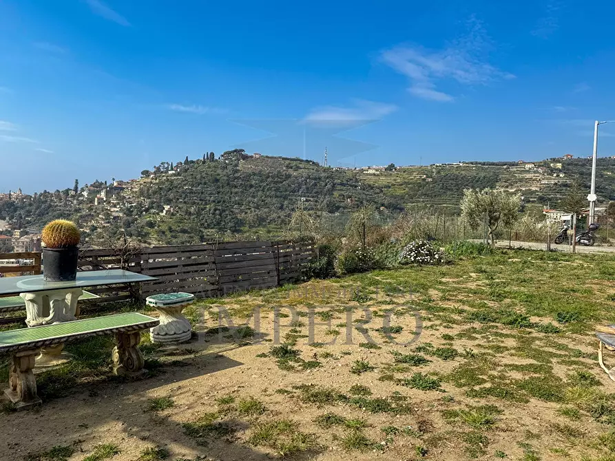 Immagine 17 di Villa in vendita  in Strada della Cava 18 a Bordighera