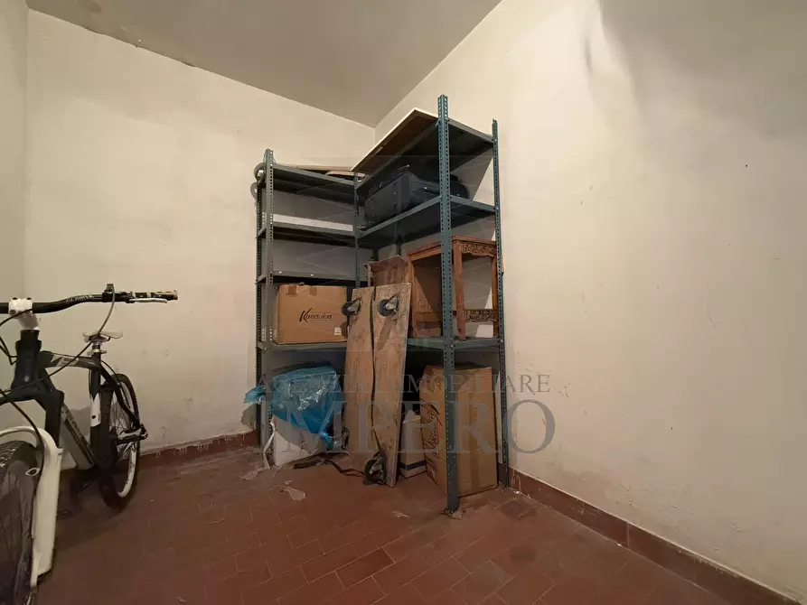 Immagine 2 di Garage in vendita  in Passeggiata Trento e Trieste 43 a Ventimiglia