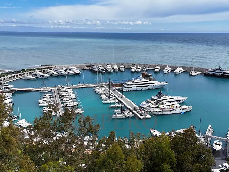 Immagine 20 di Bilocale in vendita  in Corso G. Verdi 17 a Ventimiglia