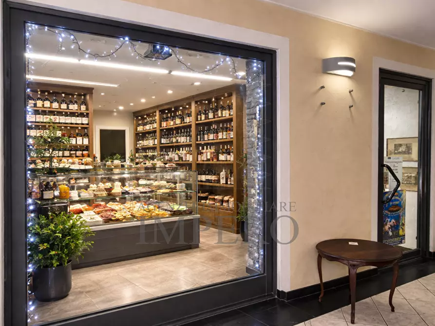 Immagine 2 di Attività artigianale in vendita  in Via Cavour 29/A a Ventimiglia