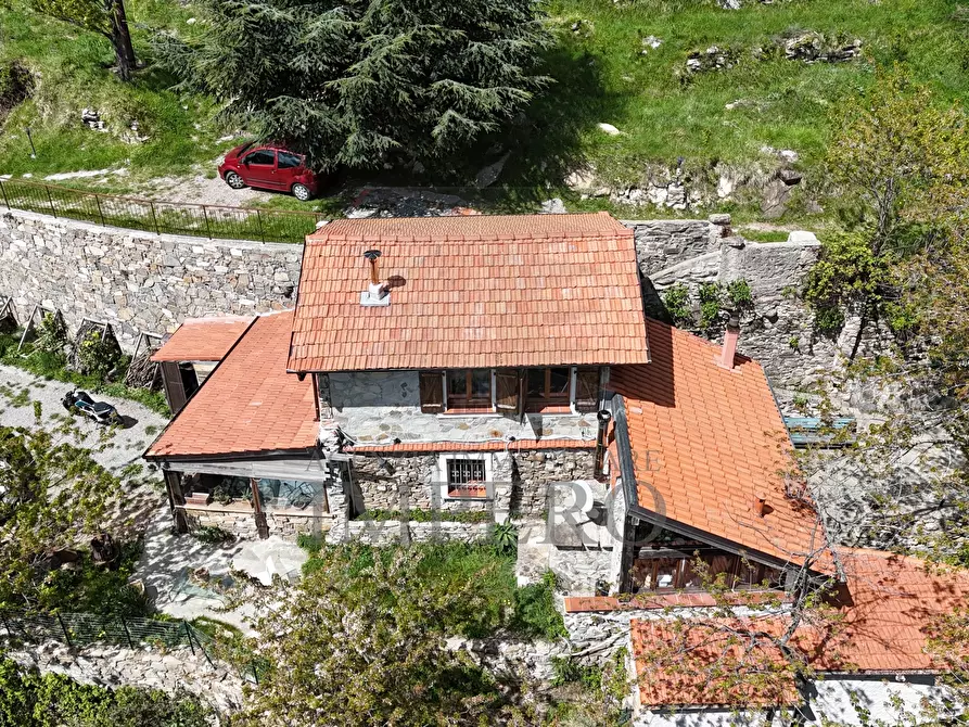 Immagine 1 di Casa indipendente in vendita  in Strada Provinciale 65 65 a Castel Vittorio