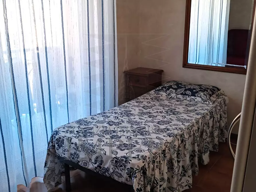 Immagine 12 di Quadrilocale in vendita  in Lungomare Varaldo 51 a Ventimiglia