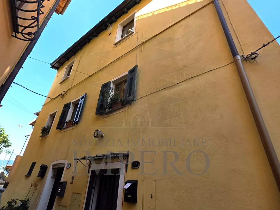 Immagine 10 di Bilocale in vendita  in Salita alle Mura 30 a Ventimiglia