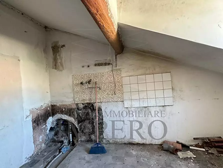 Immagine 10 di Quadrilocale in vendita  in Via Roma 18 a Ventimiglia