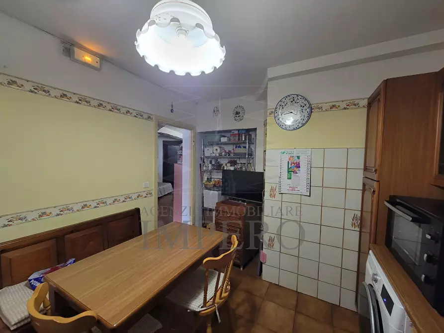 Immagine 8 di Trilocale in vendita  in Via Giudici 28 a Ventimiglia
