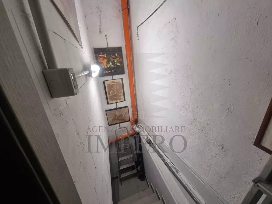 Immagine 12 di Locale commerciale in vendita  in Via Sir Thomas Hanbury 13C a Ventimiglia