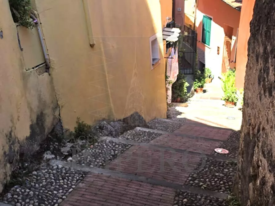 Immagine 11 di Bilocale in vendita  in Salita alle Mura 30 a Ventimiglia