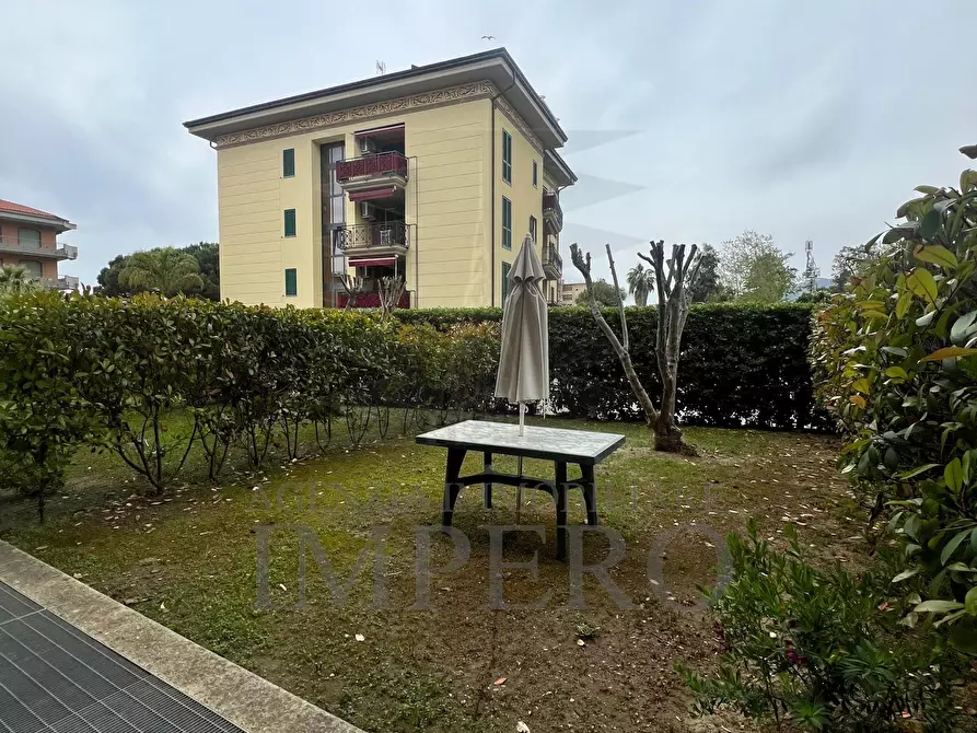 Immagine 18 di Bilocale in vendita  in Via degli Amici 19 a Bordighera