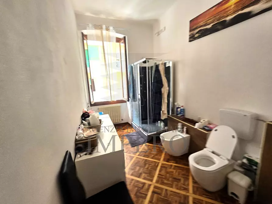 Immagine 10 di Pentalocale in vendita  in Via Roma 36/A a Ventimiglia