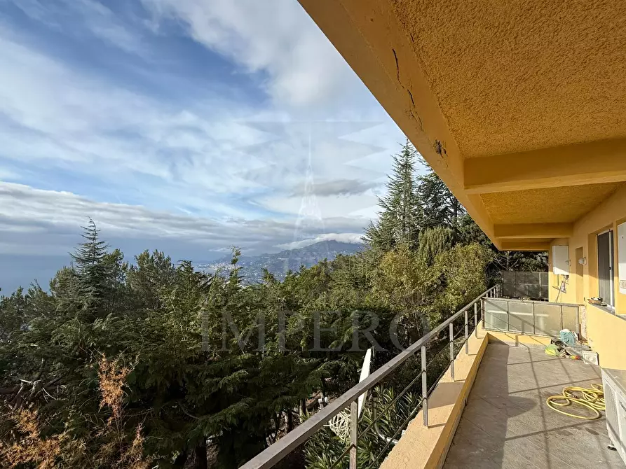 Immagine 8 di Bilocale in vendita  in Via Alpe Summa 5 a Ventimiglia