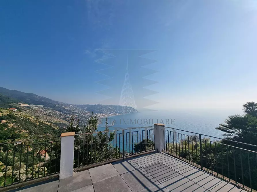 Immagine 43 di Villa in vendita  in Strada Curtasse a Bordighera