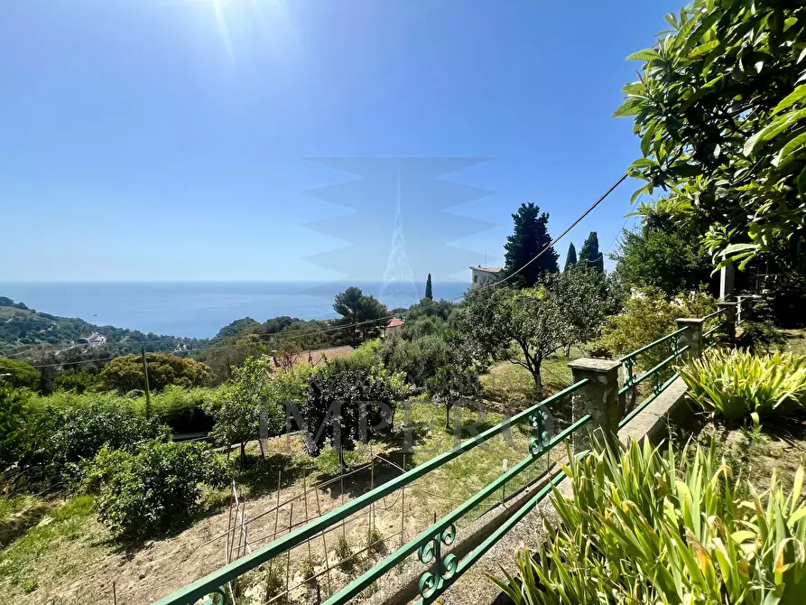 Immagine 45 di Villa in vendita  in Via delle Ginestre 8 a Ventimiglia