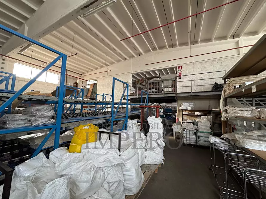 Immagine 3 di Attività artigianale in vendita  in Via Braie a Camporosso