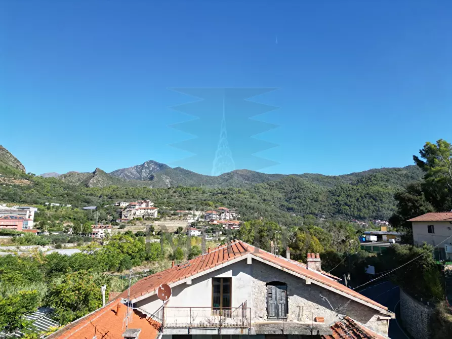 Immagine 2 di Quadrilocale in vendita  in Via Edmondo de Amicis 47 a Ventimiglia