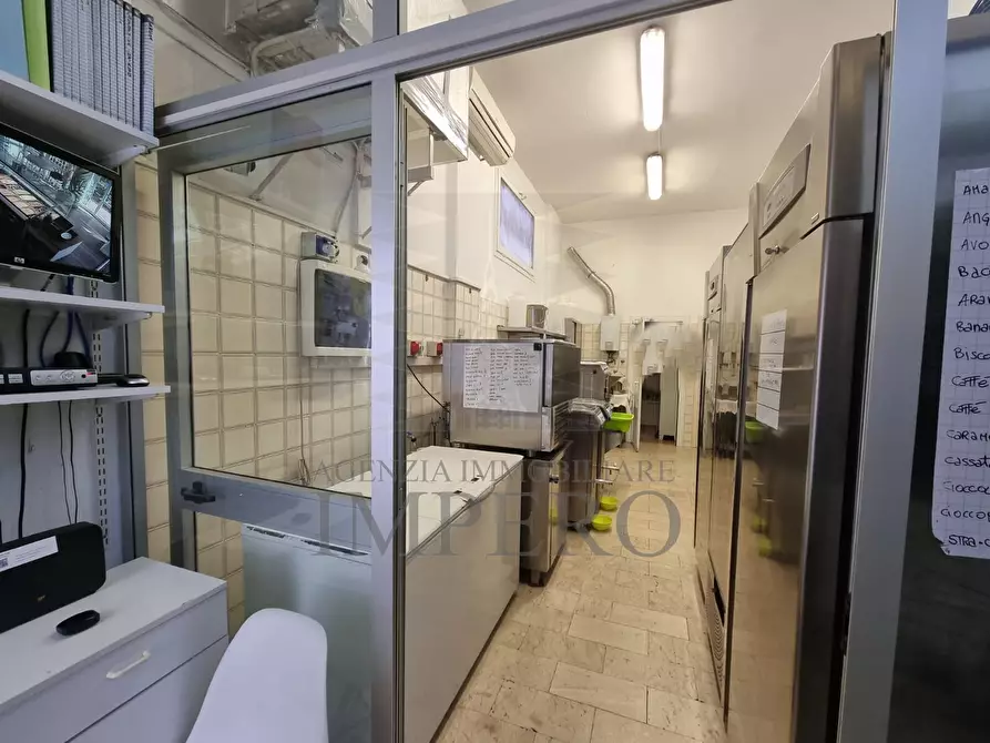 Immagine 21 di Bar / Ristorante in vendita  in Via Roma 28/c a Ventimiglia