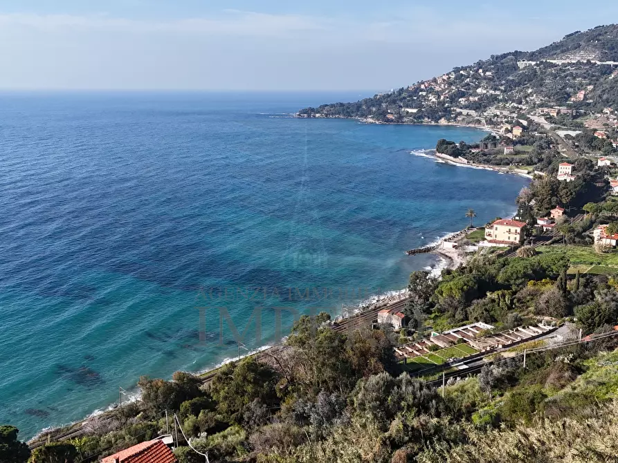 Immagine 12 di Porzione di casa in vendita  in Corso A. Toscanini 15 a Ventimiglia