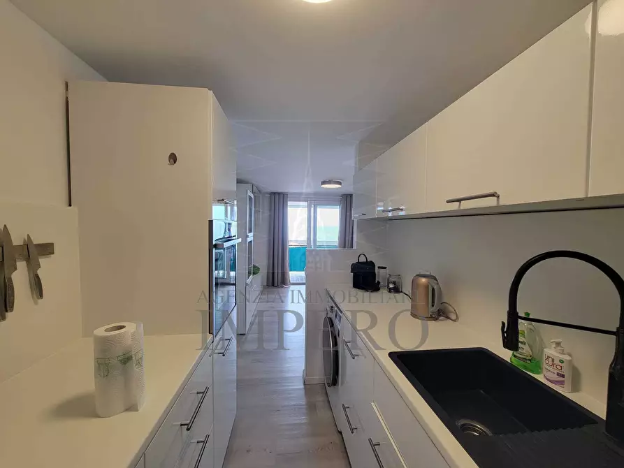 Immagine 24 di Bilocale in vendita  in Corso Guglielmo Marconi 169 a San Remo