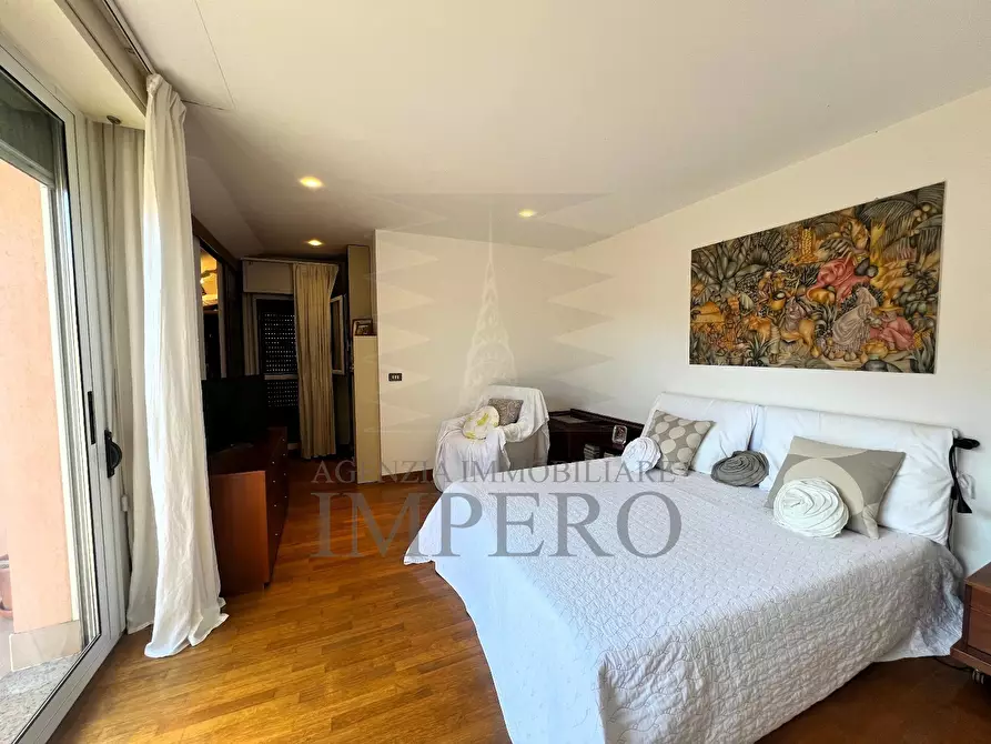 Immagine 29 di Pentalocale in vendita  in Corso Vittorio Emanuele 236 a Camporosso