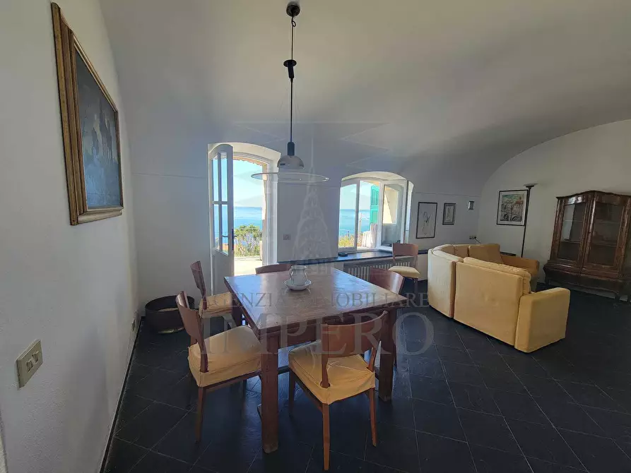 Immagine 12 di Villa in vendita  in Via alle Ville 12 a Ventimiglia